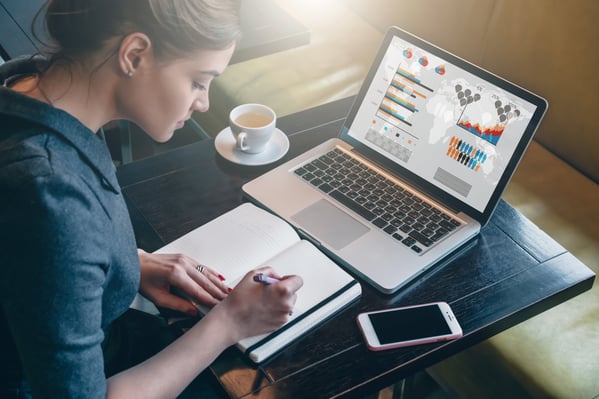 Content Marketing & Inbound Marketing Training-woman-2