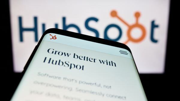 Learn all about the various HubSpot benefits for driving growth for your business